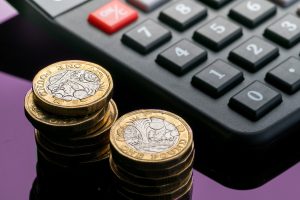 A pile of £1 Pound coins