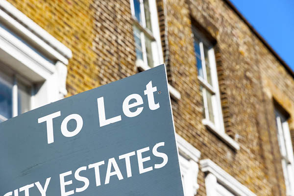 To let sign outside residential building