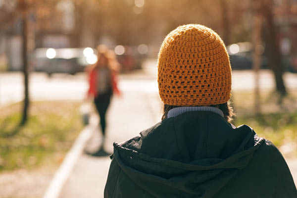 Back of a woman's head, outside